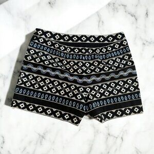 WHITE HOUSE BLACK MARKET Black Embroidered 5" Short Size 10